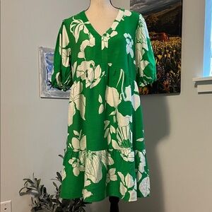 NWT Mlie Gabrielle Tropical Shift